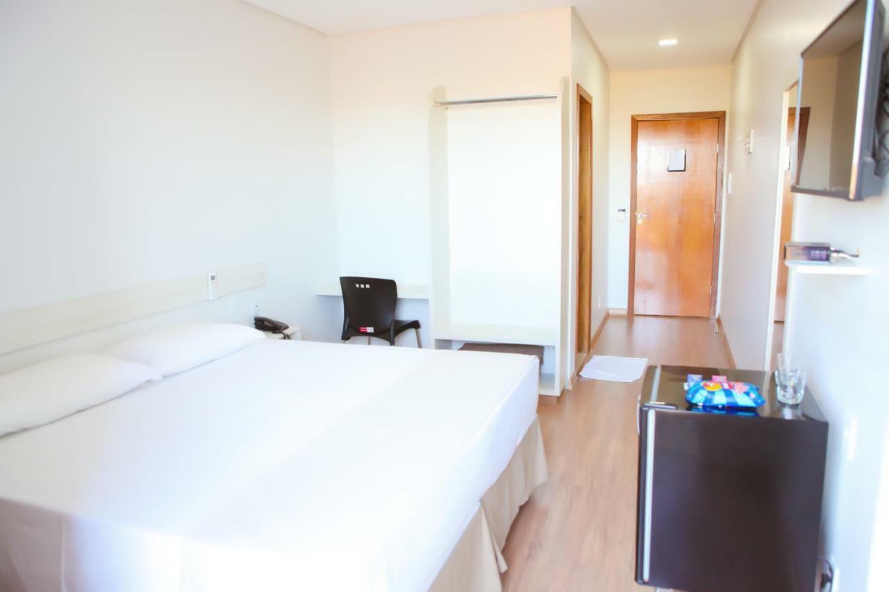 Hotel Ares Do Sertao Chapada Gaucha ภายนอก รูปภาพ